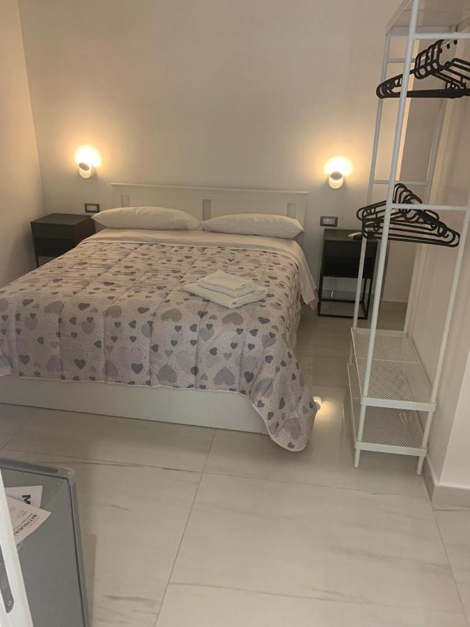 Vittoria Room Neapol Zewnętrze zdjęcie